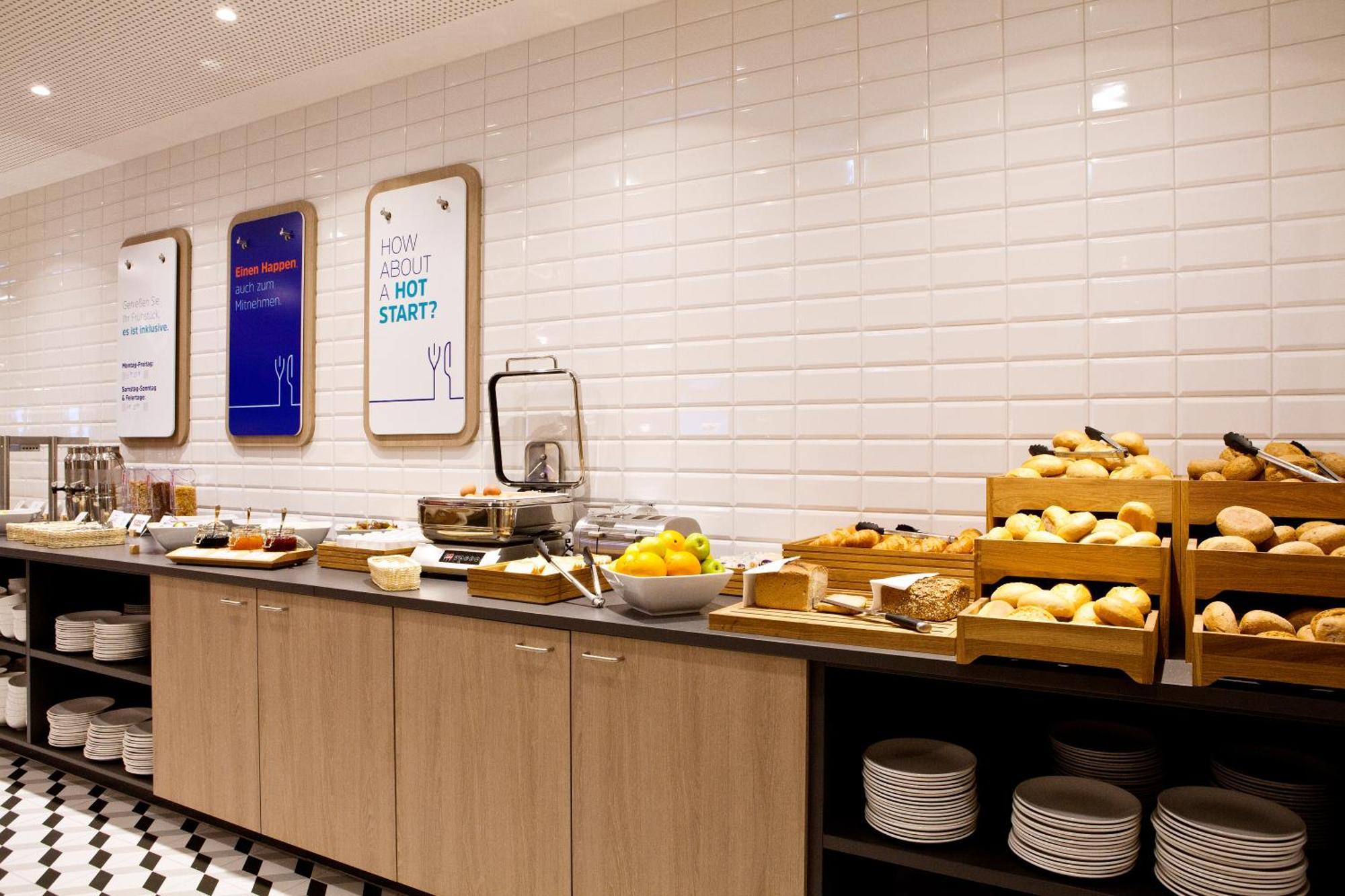 Holiday Inn Express Bochum By Ihg Exterior foto
