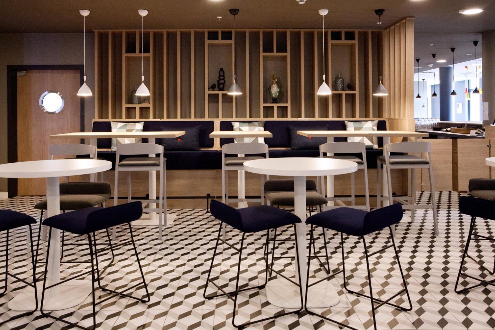 Holiday Inn Express Bochum By Ihg Exterior foto